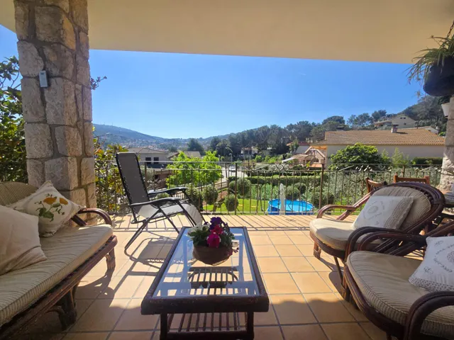 Distinción, privacidad y estilo en el corazón de Canyelles – Una finca excepcional — 10