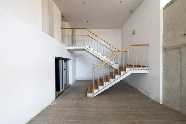 Piso en Serrallo, calle Aconcagua. Vivienda del 2007, situada en 2ª planta, con vistas despejadas — 40