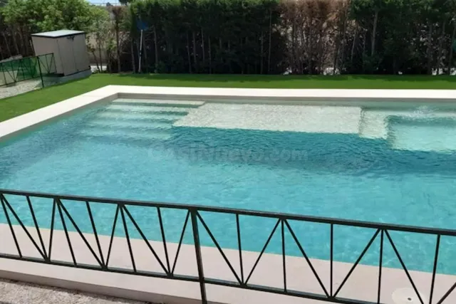 ALQUILER DE CHALET INDEPENDIENTE CON PISCINA Y PARCELA DE 2. - foto 2