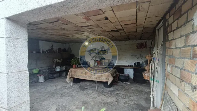 CASA INDEPENDIENTE PROXIMA A CASTRELOS — 40