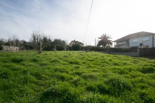 PARCELA DE 721M2 EN BRIBES, CAMBRE — 3