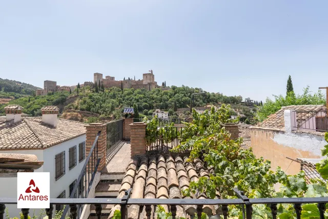 Espectacular casa con vistas directas a la Alhambra y Licencia Turística Activa en el Albaicín — 18