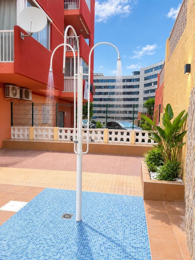 Estudio en planta 12 con vistas al mar y parking en Benidorm – 175.000 € — 10