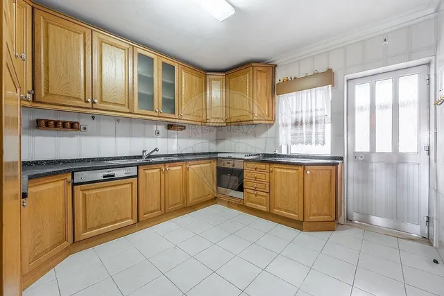 Chalet 7 habitaciones 270m² en venta - Serzedo e Perosinho — 22