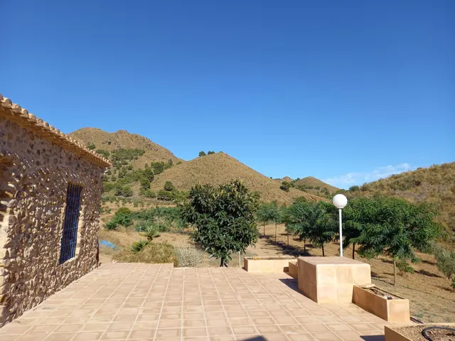 Refugio único con 3 viviendas, olivar y energía solar – Costa Cálida, Murcia — 13