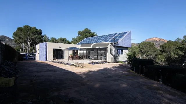 Exclusivo chalet en plena naturaleza con piscina, gran terre