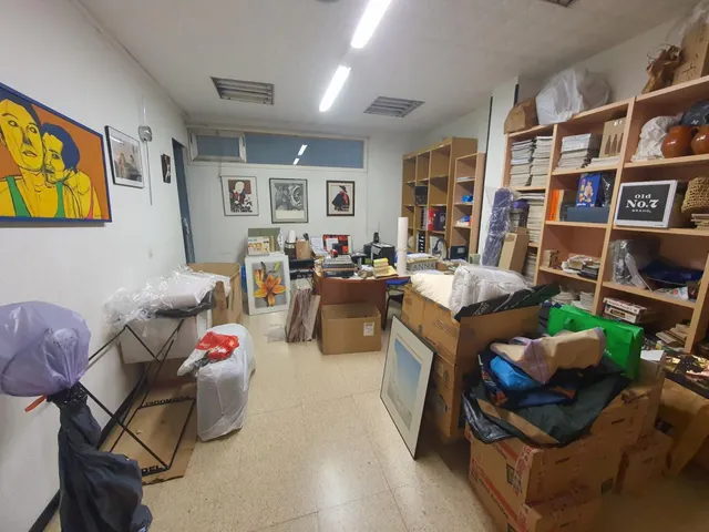 LOCAL EN VENTA UBICADO EN EL EDIFICIO PARKINSOL DE CALELLA E - foto 3