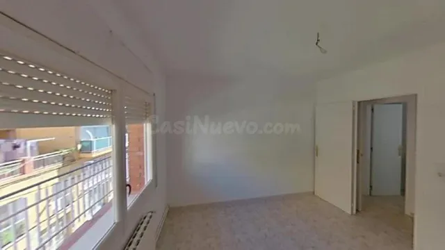 PISO 75 M2, 3 habitaciones, PLANTA 2 SIN ASCENSOR, CON BALCÓ - foto 3
