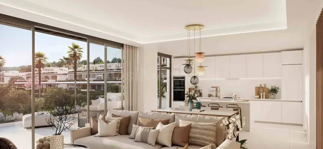 Ático de lujo en venta en Marbella con solárium y piscina pr - foto 4