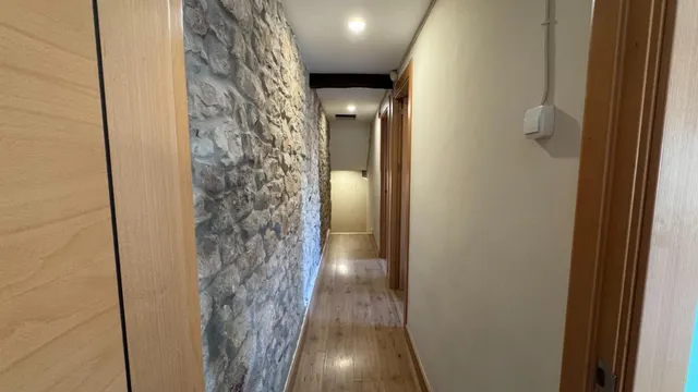 Casa de pueblo pareada reformada con patio de 50 m2 y anexo de 76 m2 en Bolmir (a 5 min de Reinosa) — 14
