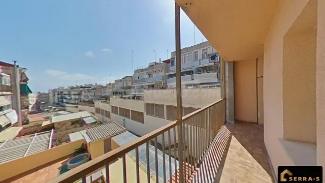 ¡IDEAL INVERSORES! Piso con alta rentabilidad garantizada en - foto 2