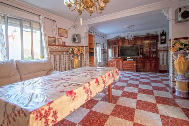 Gran casa de pueblo en el corazón de Tomares!!!! - foto 3