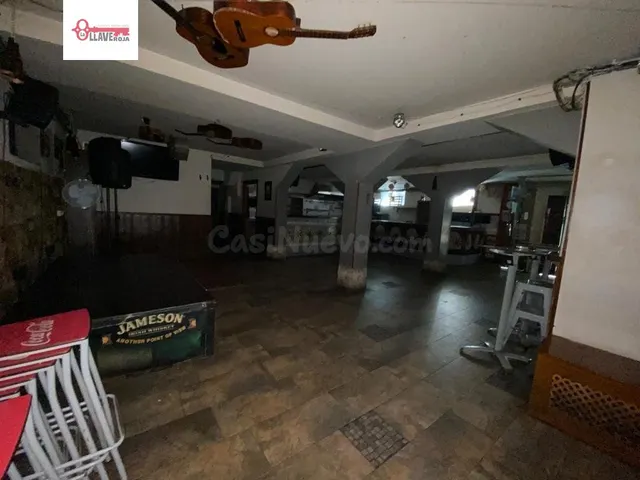 En Burgos. Venta del Pub El baúl de la Piquer - foto 3