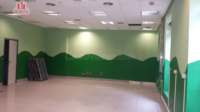 LOCAL COMERCIAL ACONDICIONADO EN LA ZONA DEL COUTO - foto 2