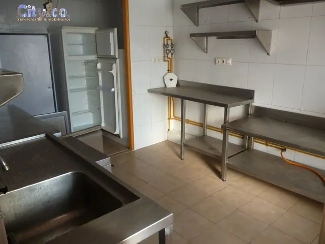 LOCAL COMERCIAL EN EL ESPARRAGAL — 7