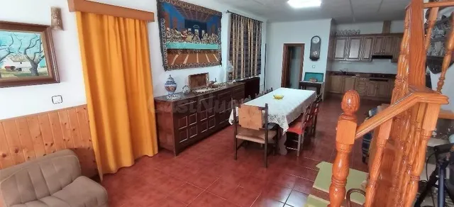 Casa de 3 plantas con terraza y 4 habitaciones en Cehegín — 3