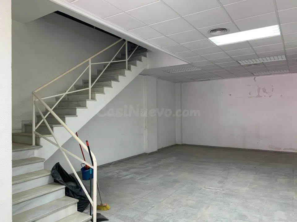 Local Comercial en Elche, Sector Quinto