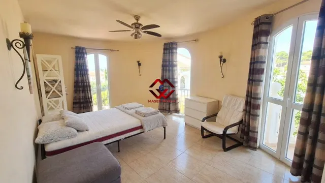 CHALET INDEPENDIENTE CON ENORME PARCELA EN CAMPOSOL — 11