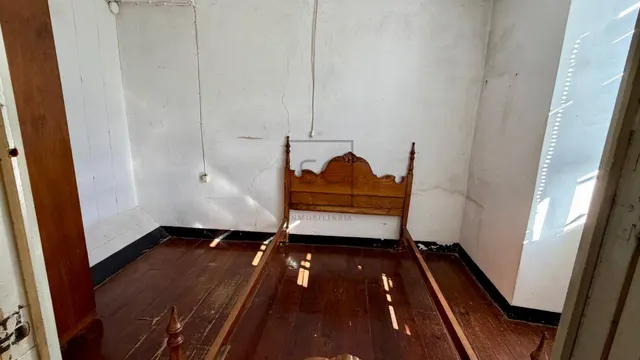 Casa adosada, para reformar en Neda. — 25