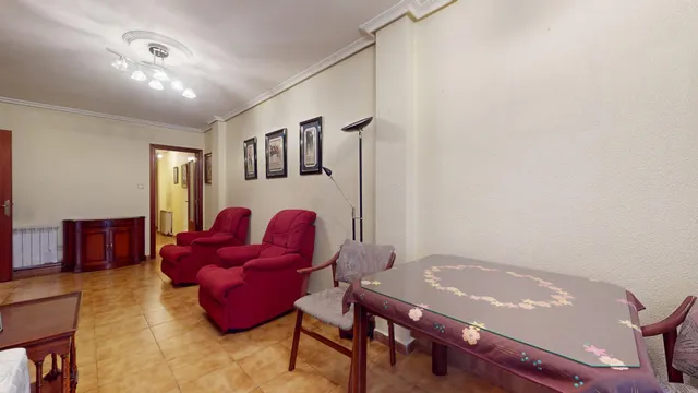 Piso de tres dormitorios de nueva construcción y con garaje — 10