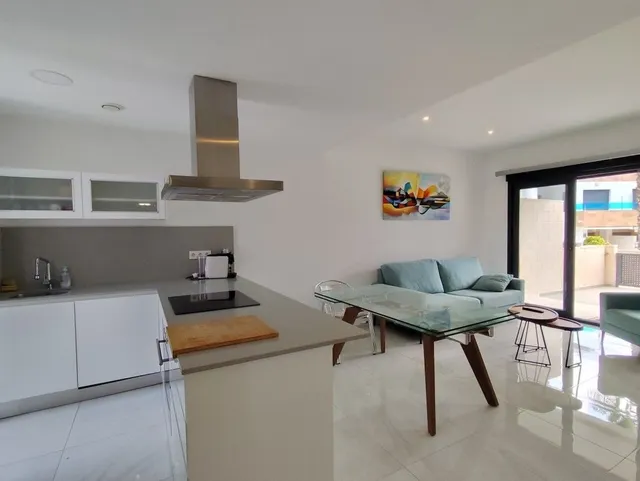Casa adosada en venta en Bigastro con 3 dormitorios, 3 baños, solárium privado de 39 m2 y piscina comunitaria — 6