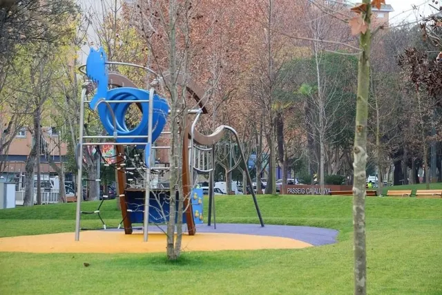 PLAZA DE APARCAMIENTO EN AVDA DR MASSANA — 7