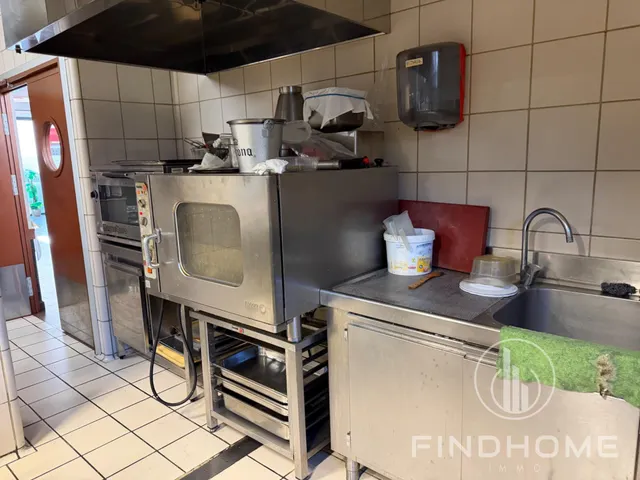 Negocio 303m² en venta - Centro — 19