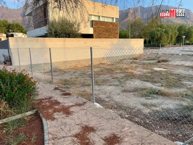 TERRENO URBANO EN CALLOSA DEL SEGURA — 4