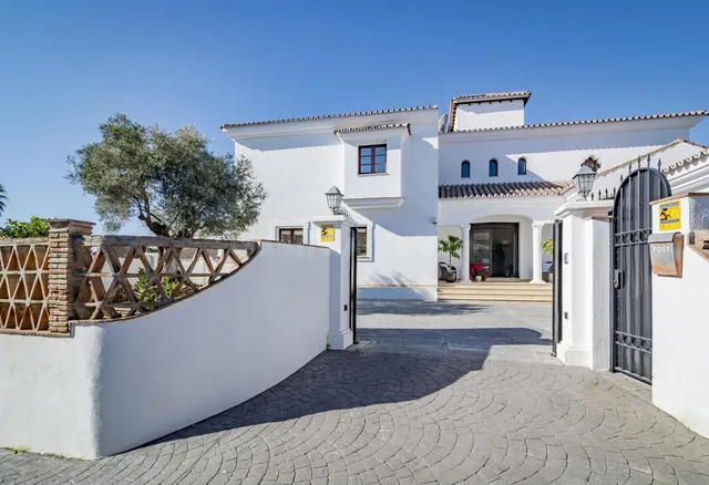Villa 4 habitaciones 420m² en alquiler - Costa del Sol - foto 3