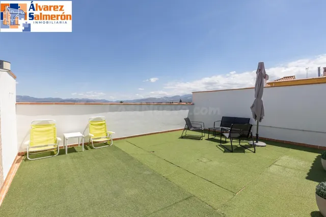 Ático con gran terraza y garaje en el centro de Alhendín – l - foto 2