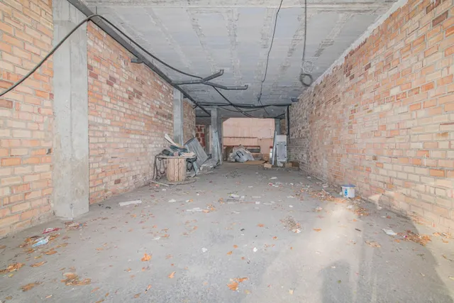 LOCAL EN BRUTO EN OGÍJARES CON POSIBILIDAD DE CAMBIO DE USO A VIVIENDA — 3