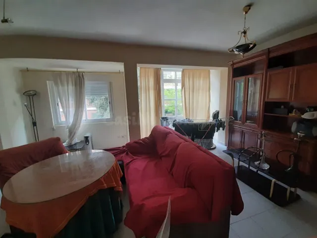 Estudiantes (chicas ). Una habitación para compartir 220€+ga - foto 3