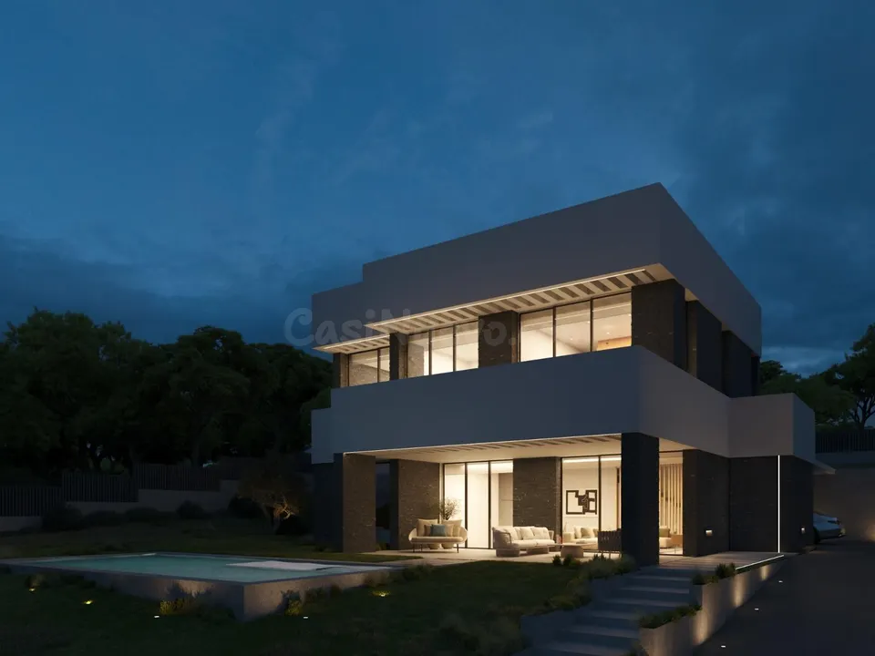 Moderna villa en construcción con orientacion al sur