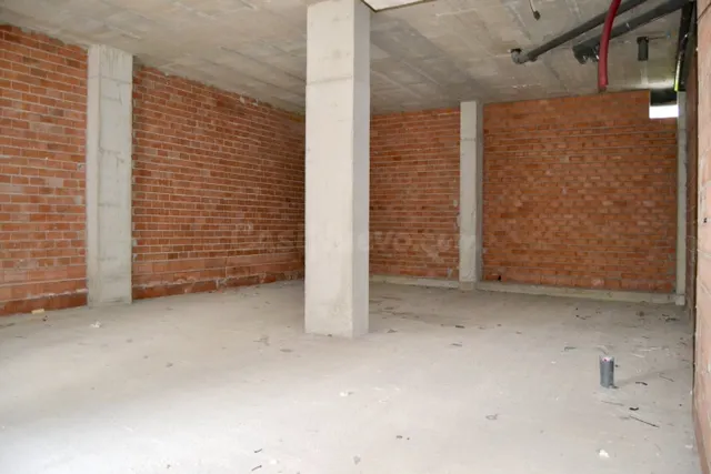 LOCAL COMERCIAL EN PAMPLONA - LEZKAIRU — 4