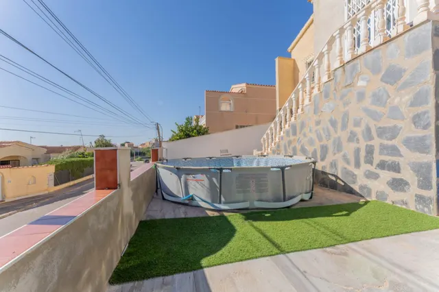 Casa o chalet independiente en urb la marina San Fulgencio — 16
