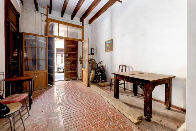 ADOSADO CON PATIO EN EL CENTRO DE LLUCMAJOR PARA REFORMAR — 3