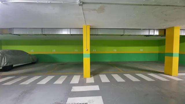 Garaje 10m² en venta - Playa de los locos — 7