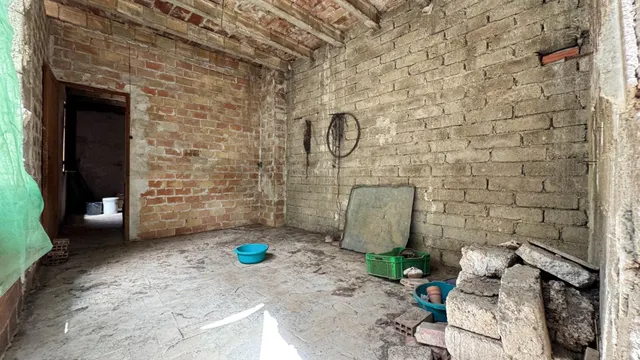 Casa de pueblo con gran potencial en el centro de Pego — 25