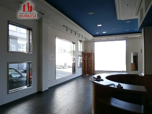 PRECIOSO LOCAL COMERCIAL TOTALMENTE ACONDICIONADO