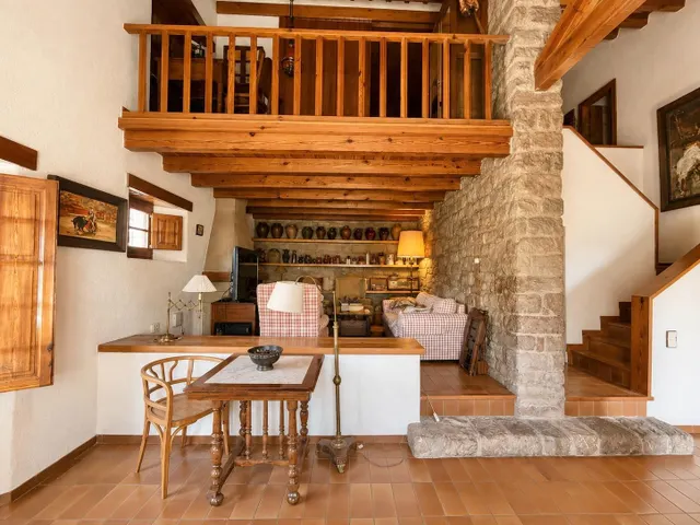 UNA MASIA D'ENCANT PER A VOSALTRES — 28