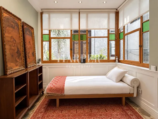 Encantador piso con elementos arquitectónicos originales en el Barrio Gótico de Barcelona — 12