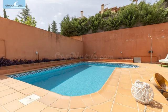 Exclusiva vivienda premium en La Zubia - foto 4