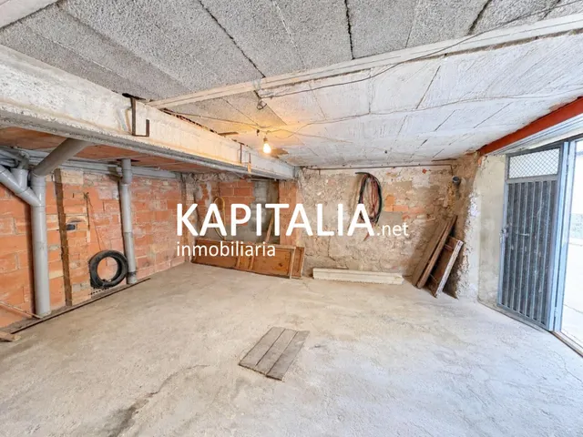 BONITA CASA A LA VENTA CON GARAJE EN BOLBAITE — 20