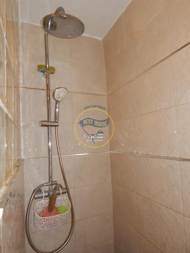 Casa Espaciosa en Montesa: Comodidad y Estilo — 39