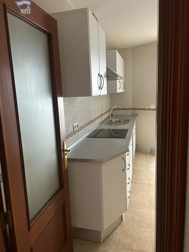 SE VENDE PISO EN ZONA DEL PORTICHUELO - foto 3