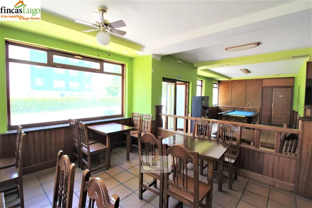 CAFETERÍA-RESTAURANTE EN ZONA UNIVERSITARIA — 9