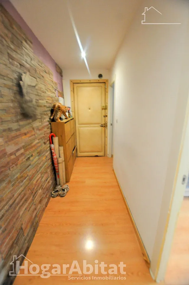 REFORMADO Y ACOGEDOR CON DOS BALCONES CERCA DE AV. DEL TÚRIA — 33