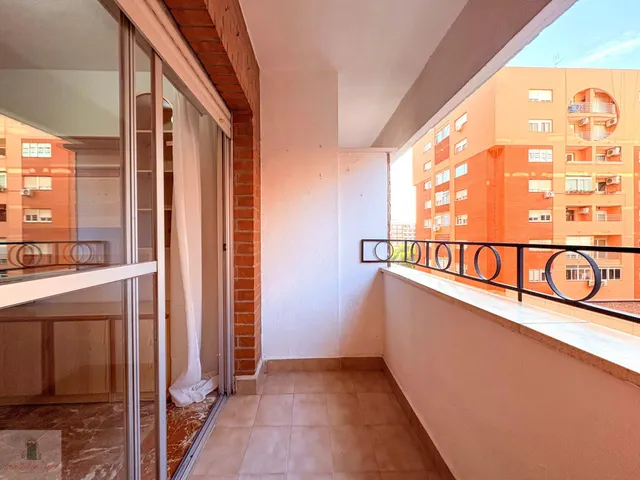 En venta en Valdepasillas, junto a Sinforiano Madroñero — 19