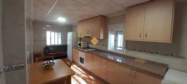 SE VENDE  CASA DE DOS ALTURAS + CASA-CUEVA REFORMADA. (EN ALBACETE) — 6