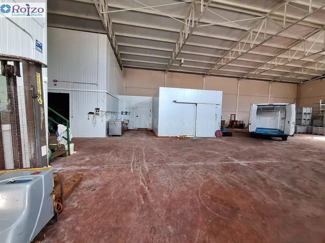Nave industrial 633m² en venta - Plaza de toros - foto 2